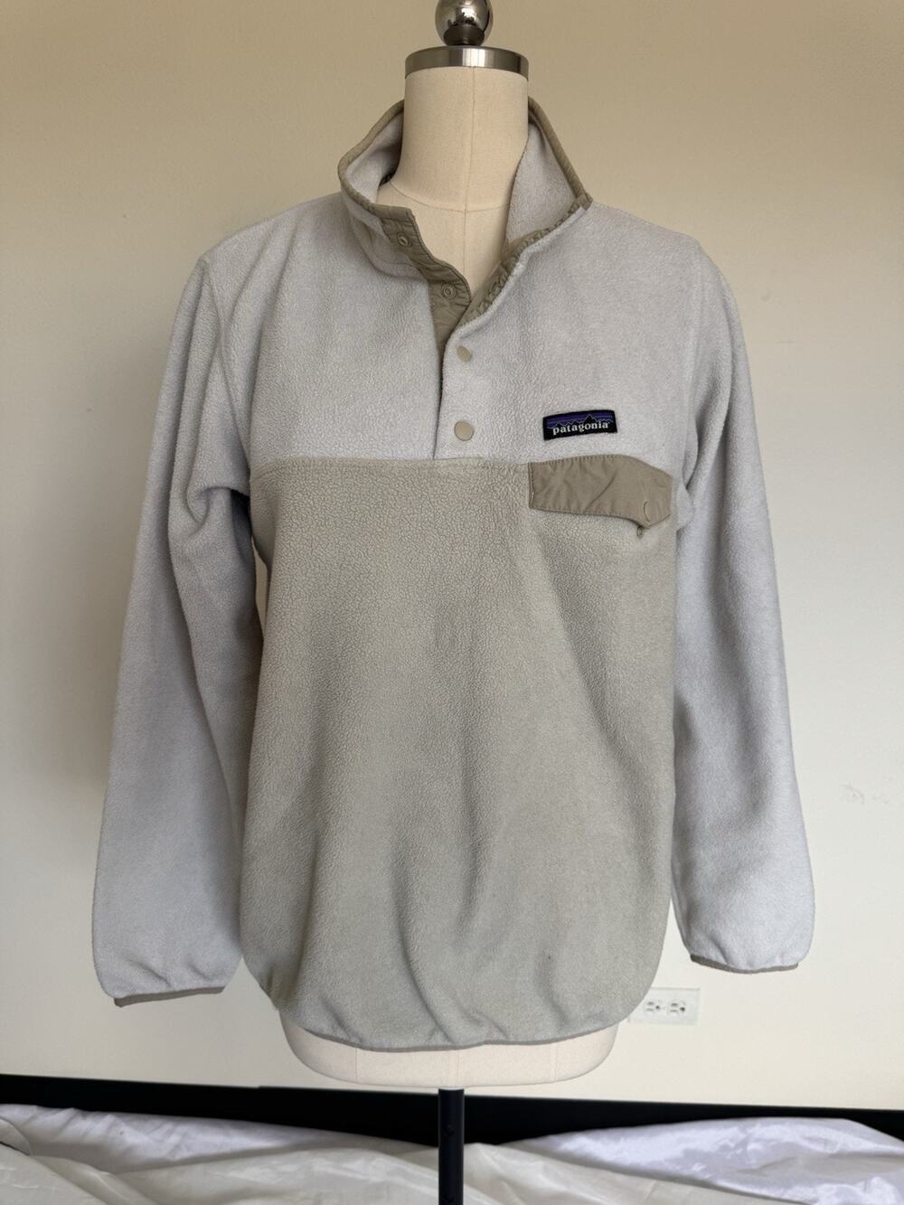 Patagonia Synchilla Womens Sz L Large Sweatshirt White Beige Gg